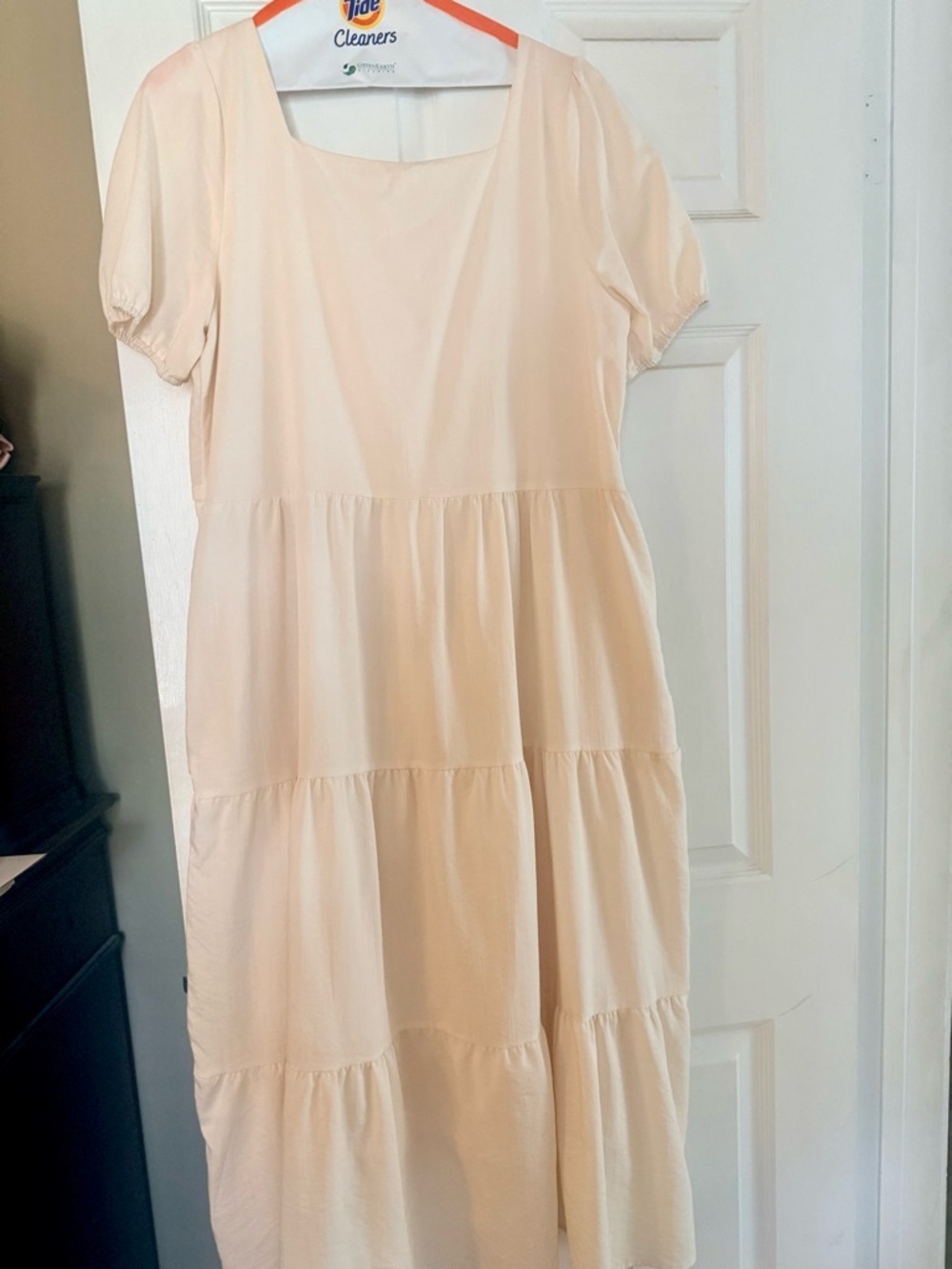 Cream Tiered Short Sleeve Midi Dress